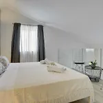 Apartment Gallery *