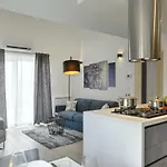 Gallery Апартаменты *