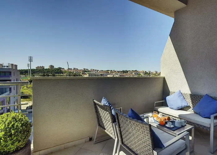 Διαμέρισμα Gallery Πούλα