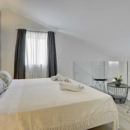 Апартаменты Gallery *